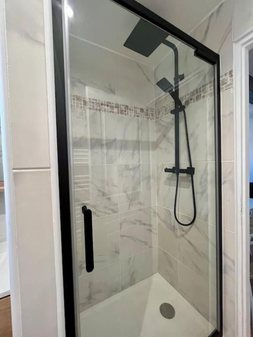 Apartamento T2 Renove A 15 Min De Lyon Pierre-Bénite Exterior foto
